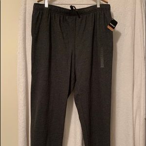 Reebok Men’s sport pants with side pockets